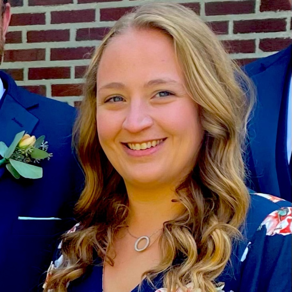 Meet your Posher, Kayla